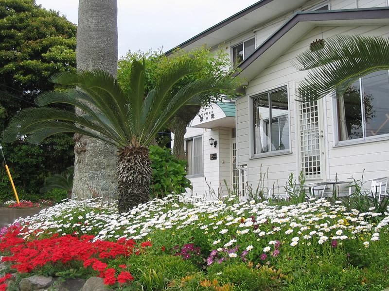 Pension Nanohana Hotel Tateyama  Exterior photo