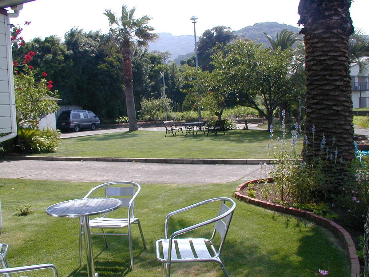 Pension Nanohana Hotel Tateyama  Exterior photo