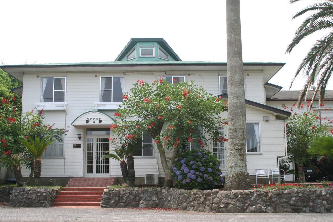 Pension Nanohana Hotel Tateyama  Exterior photo